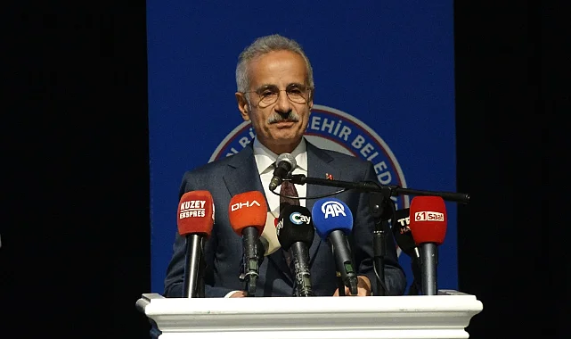 Bakan Uraloğlu'ndan Gençlere: Sosyal Medya Haberlerini Mutlaka Teyit Edin