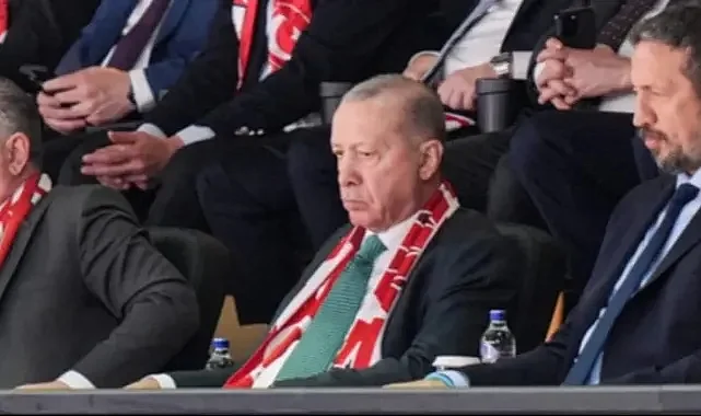 Cumhurbaşkanı Erdoğan A Milli Basketbol Maçını Yerinde İzledi