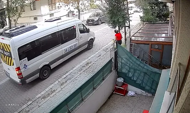 Ebeveynler Dikkat: İstanbul'daki Servis Bekleyen Çocuğa Taciz Girişimi