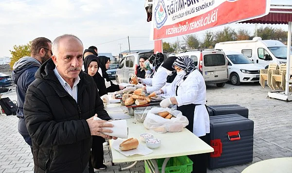 Eğitim Bir-Sen Vezirköprü'de Öğretmenler Günü'nü Balık Ekmekle Kutladı