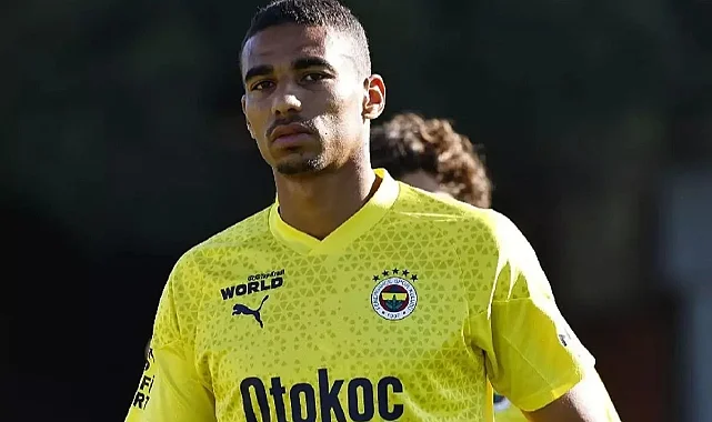 Eski Fenerbahçeli Djiku Ezeli Rakibe Haber Gönderdi: Ocak Ayında Beni Alın