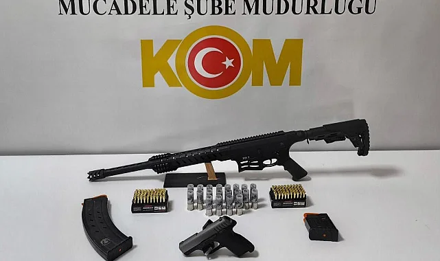 İlkadım'da Operasyonu: Tüfek, Tabanca ve Fişekler Ele Geçirildi