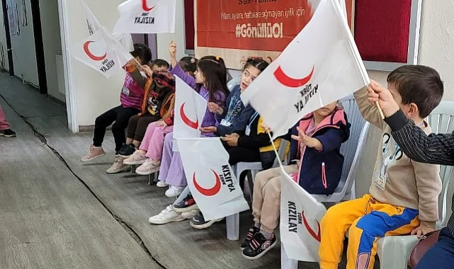 Kızılay Tekkeköy'de İhtiyaç Sahibi Çocuklara Kışlık Destek Verdi