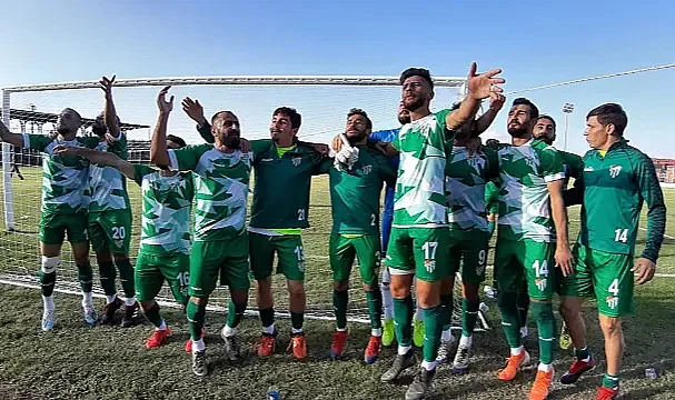 Ladik Belediyespor, Lider Çarşambaspor'u 1-0 Mağlup Etti