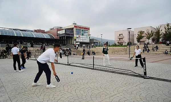 OMÜ'den Teknoloji Bağımlılığına Karşı Pickleball Etkinliği