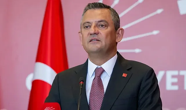 Özgür Özel Açıkladı: Önümüzdeki Dönem CHP'de Başörtülü Milletvekilleri Olacak