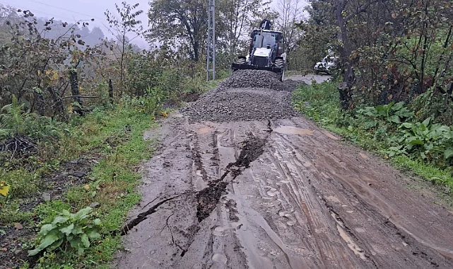 Salıpazarı'nda Yağış Nedeniyle Çöken Yol Hızla Onarıldı