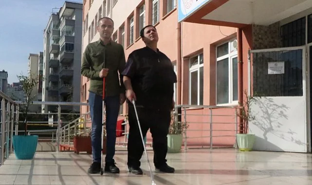 Görme Engelli İki Öğretmen Samsun'a İlham Veriyor