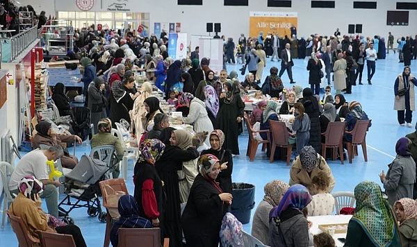 Samsun'da Gazze İçin Hayır Çarşısı Kuruldu