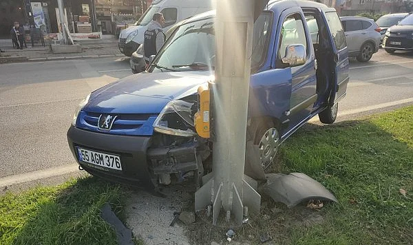 Samsun'da Kavşakta Kaza: 1 Kişi Yaralandı