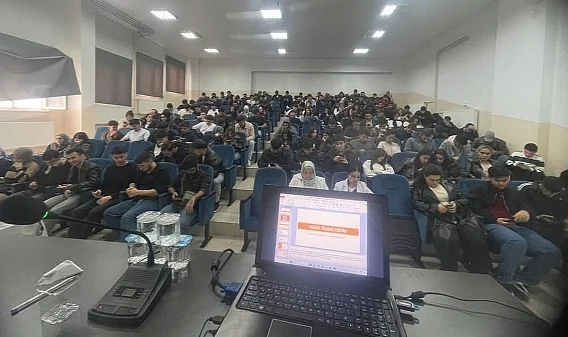 Samsun'da Üniversite Öğrencilerine Evlilik Öncesi Eğitimi Verildi