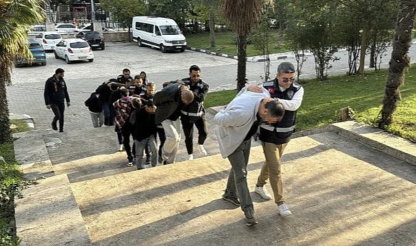 Samsun Merkezli 5 İlde Dolandırıcılık Operasyonu: 12 Şüpheli