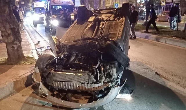 Samsun Adliyesi Önünde Otomobil Takla Attı: 1 Yaralı