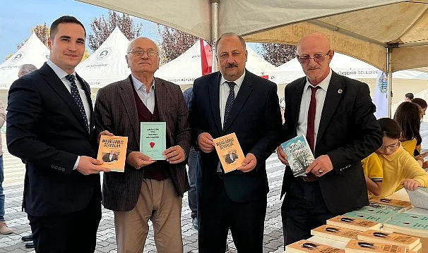 Salıpazarı 1. Kitap Günleri Başladı: 10 Yazar Okuyucuyla Buluşuyor