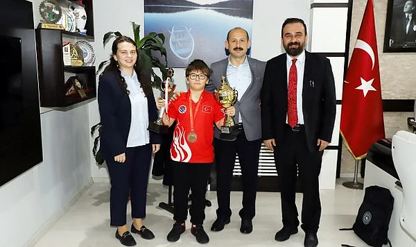 Samsunlu Mustafa Demirkıran Avrupa 3.'sü ve CM Unvanının Sahibi!