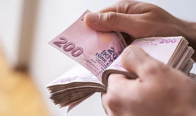 SGK Başuzmanı İsa Karakaş'tan 2026 Asgari Ücret Tahmini: Açlık Sınırının Altında Belirlenecek