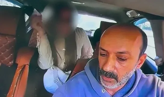 Şok Taksi Kavgası: Yolu Uzattın Diyen Kadın Yolcu, Taksicinin Başını Telefonla Yaraladı