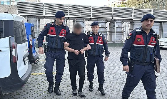 Tekkeköy'de Uyuşturucu Operasyonu: 2 Bin 460 Hap Ele Geçirildi