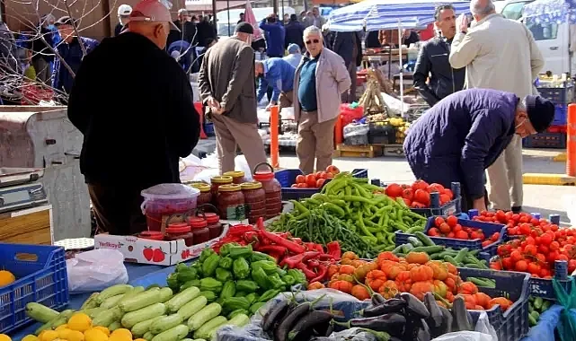 TÜRK-İŞ Verileri: Açlık Sınırı Yükseldi, Makas Açıldı