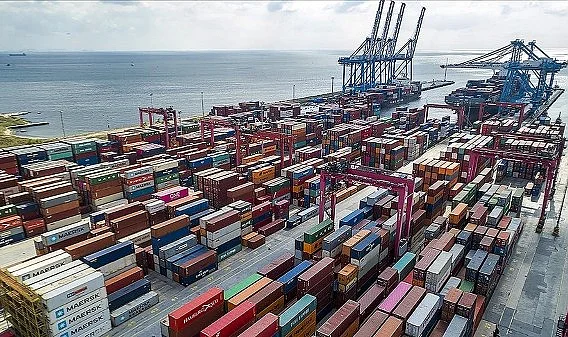 Türkiye'nin İhracatı Ekimde Yüzde 2 Artarak 23 Milyar 941 Milyon Dolara Yükseldi