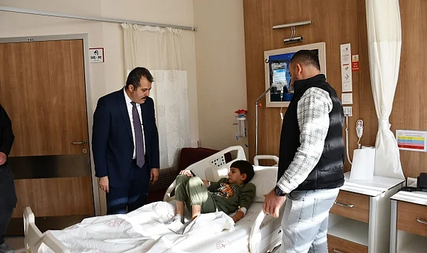 Vezirköprü Devlet Hastanesi'nde Çocuklara Moral Etkinliği