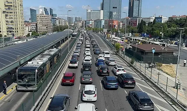Araç Sahiplerine UTTS Uyarısı Takmayana Ceza Yolda