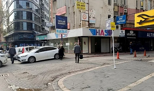 Arkadaşlarıyla Geri Geldi: Taşkınlık Yüzünden Çıkan Olayda Silahlar Konuştu