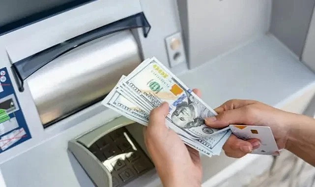 ATM'ye Giden Eli Boş Dönüyor: 50 ve 100 Dolarda Sahtecilik Şüphesi