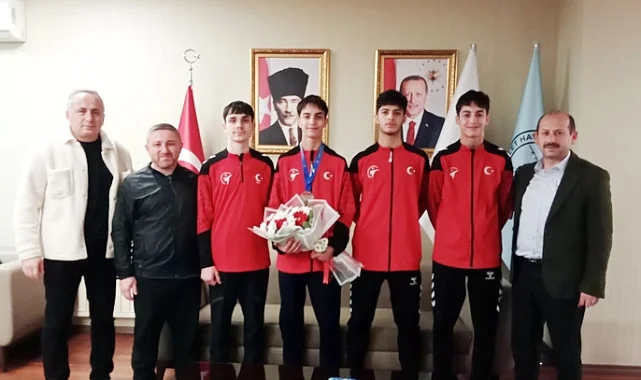 Avrupa 3.'sü Emir Muhsin Dülger’e Samsun'da Coşkulu Karşılama