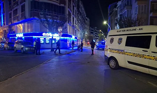 Bafra'da Silahlı Kavga: 2 Kişi Yaralandı, 1 Şüpheli Kaçtı