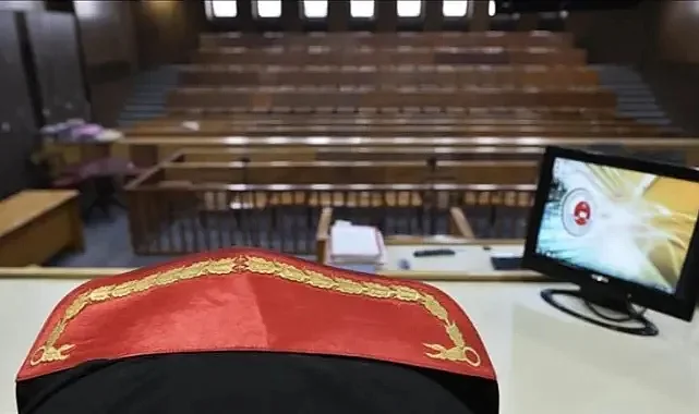 Boşanma Davasında Emsal Karar: Kadın, İşsiz Erkeğe Nafaka Ödeyecek