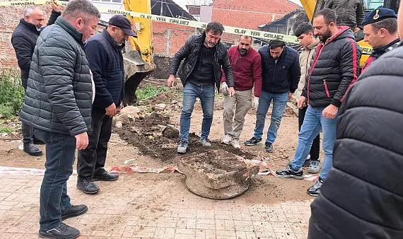 Bursa İnegöl’de İnşaat Kazısında Tarih Fışkırdı: Antik Mezar Kalıntıları ve Testiler Bulundu