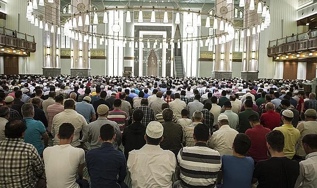 Cuma Namazı Nasıl Kılınır?