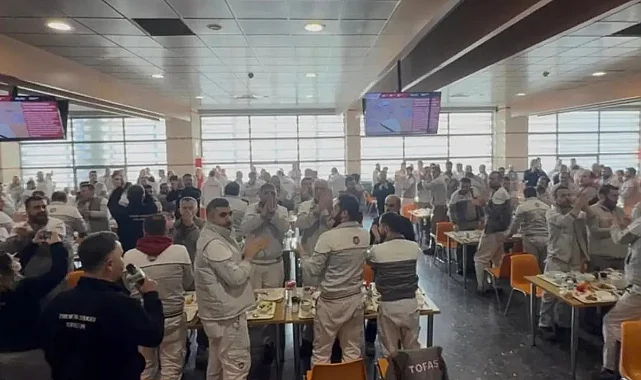 Dev Fabrikada Kazan Kalktı: İşçiler Eyleme Başladı