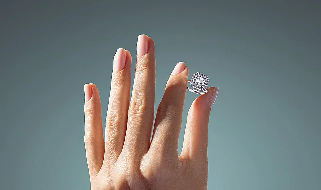 Elmas Zarafetinin Zamansız Yorumu: Baroni Diamond