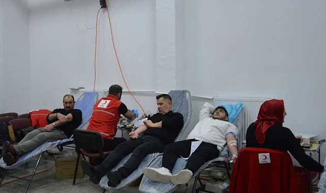Havza'da Velilerden Örnek Kan Bağışı Kampanyası
