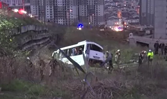 İstanbul Esenyurt'ta Servis Aracı Devrildi: Ölü ve Yaralılar Var