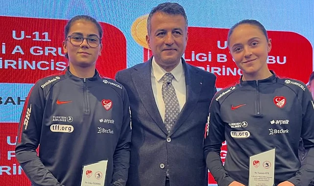 Ladikspor'un Milli Yıldızlarına Plaket Verildi