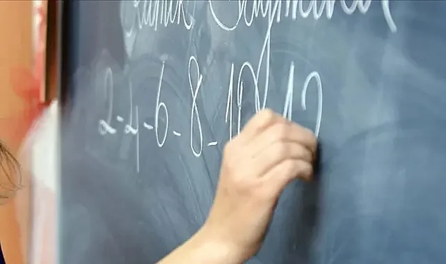 Okullar 4 Gün Mü Olacak? MEB’den 3 Gün Tatil İddialarına Cevap