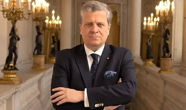 Polonya'nın Paris Büyükelçisi Sahte Diploma Nedeniyle Görevden Alındı