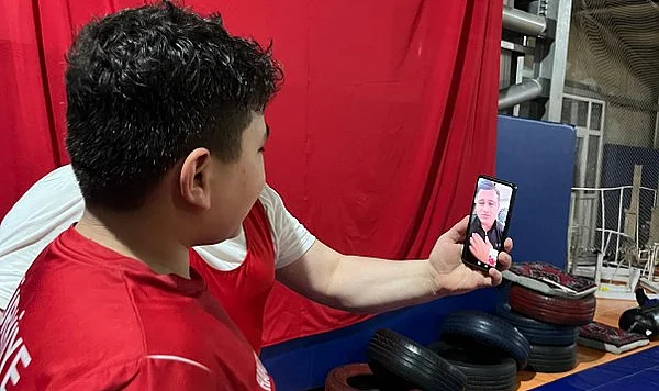 Rıza Kayaalp'ten Vezirköprülü Güreşçilere On-line Moral Dopingi