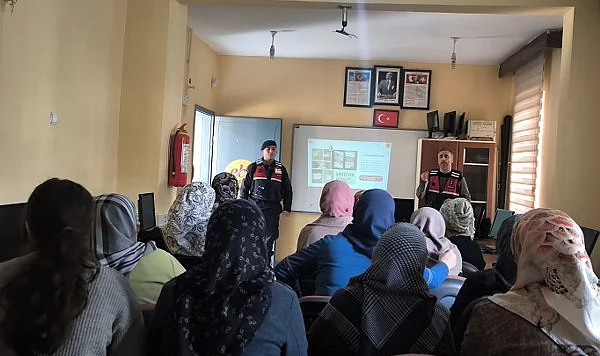 Salıpazarı'nda En İyi Narkotik Polisi Anne Projesi Tanıtıldı