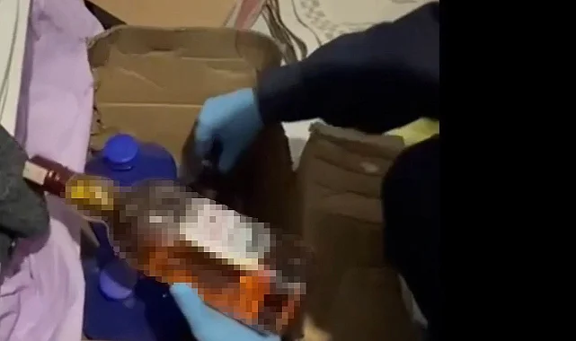 Bafra’da Yılbaşı Öncesi Sahte İçki İmalatına Baskın: 74 Şişe Kaçak Alkol Ele Geçirildi