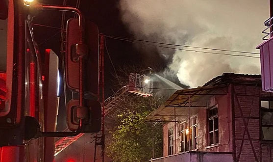 Samsun Çarşamba'da Ev Yangını: 1 Kişi Hayatını Kaybetti
