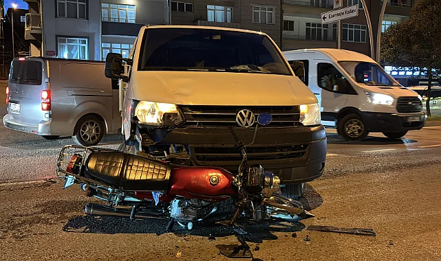 Samsun'da Pikap İle Motosiklet Çarpıştı: Yaralı Sürücü Hastanelik Oldu