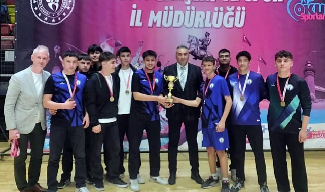 Samsun Okul Sporları Hentbol Şampiyonu Tekkeköy Büyüklü Anadolu Lisesi