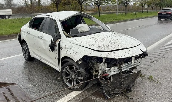 Samsun-Ordu Yolu'nda Otomobil Kazası: 3 Kişi Yaralandı