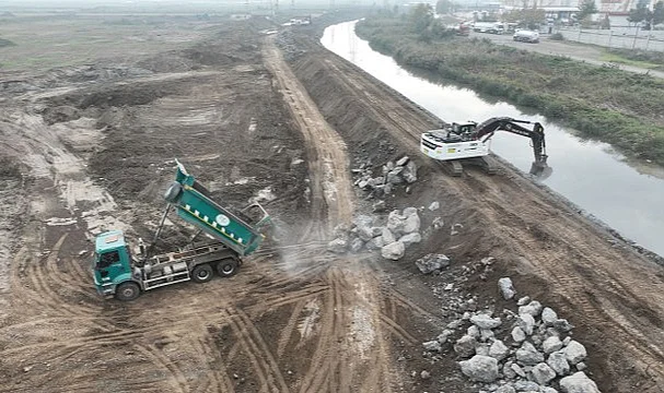 Samsun Yeni OSB'de Altyapı ve Drenaj Çalışmaları %25 Seviyesinde