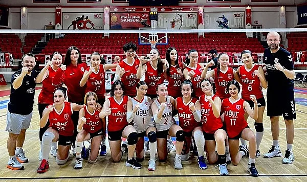 Samsunspor Voleybol Osmancık Belediyespor'u 3-1 Yendi