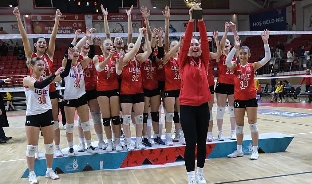 Samsunspor Voleybol Şampiyonluğu Kutladı